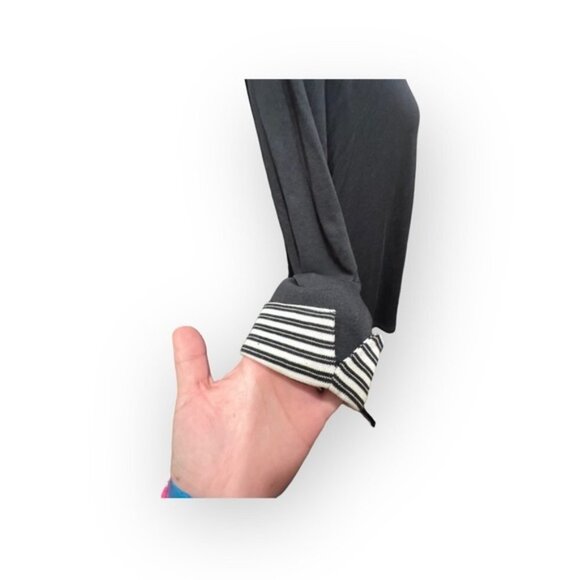 Women’s Classic Édition XXL Top with Faux Undershirt - Picture 4 of 11